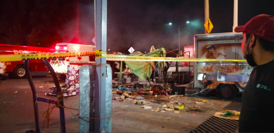 La explosion de pirotecnia se dio en un tianguis nocturno de Celaya, Guanajuato.