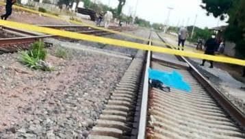 Un hombre murió al ser arrollado por un tren en Atotonilco de Tula, la mañana de este viernes, informó la policía municipal.