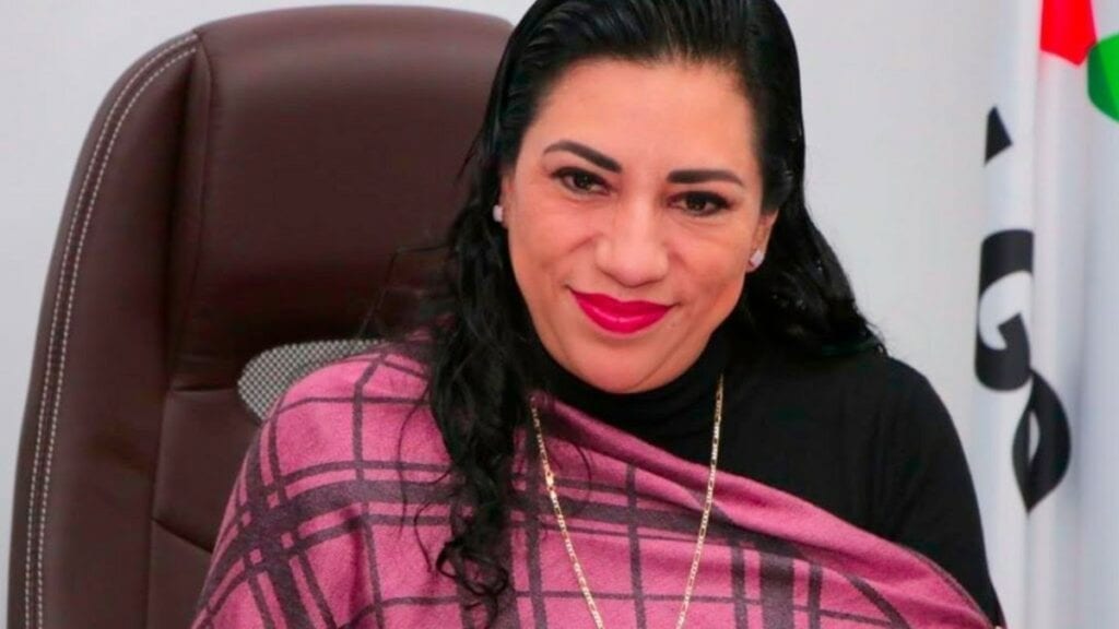 La alcaldesa de Villa de Tezontepec, Patricia González Valencia, falleció este jueves tras estar internada en el Hospital Inflable de Pachuca por Covid-19.