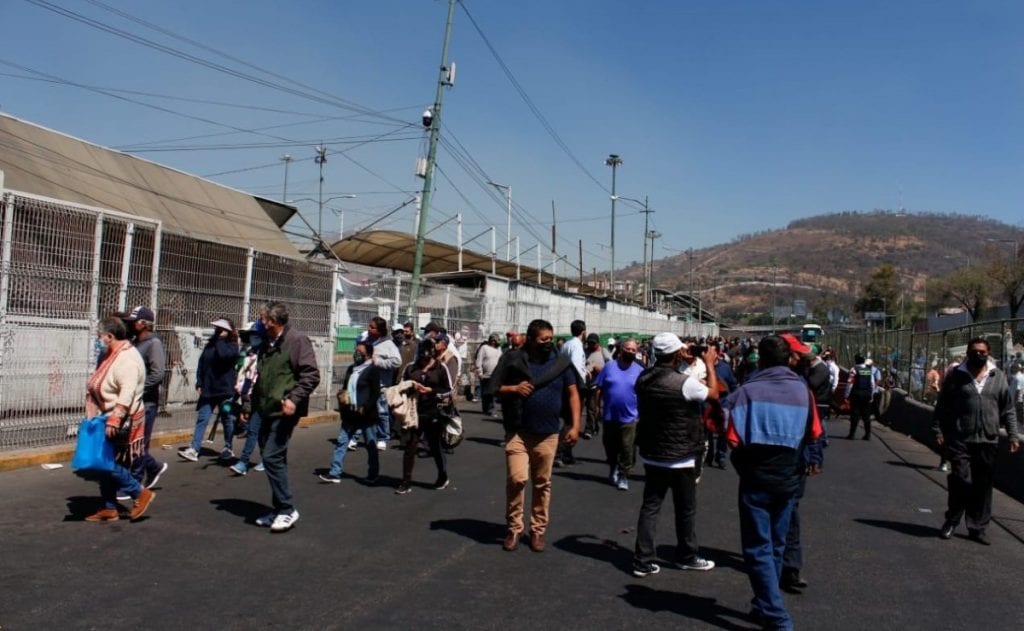 Transportistas realizaron movilizaciones en la Ciudad de México (CDMX) después de que las autoridades les negaran un aumento de dos pesos en el pasaje.