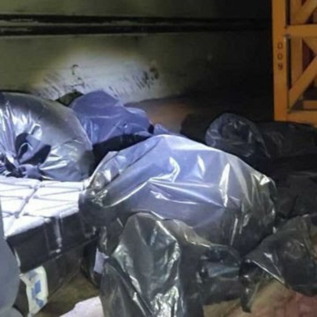 Personal de la empresa General Motors encontró restos humanos dentro de uno de los vagones del tren que provenía de Nuevo Laredo, Tamaulipas.