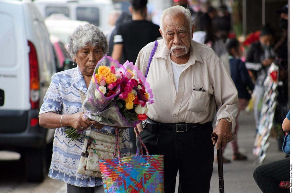 pension, adultos-mayores-bienestar