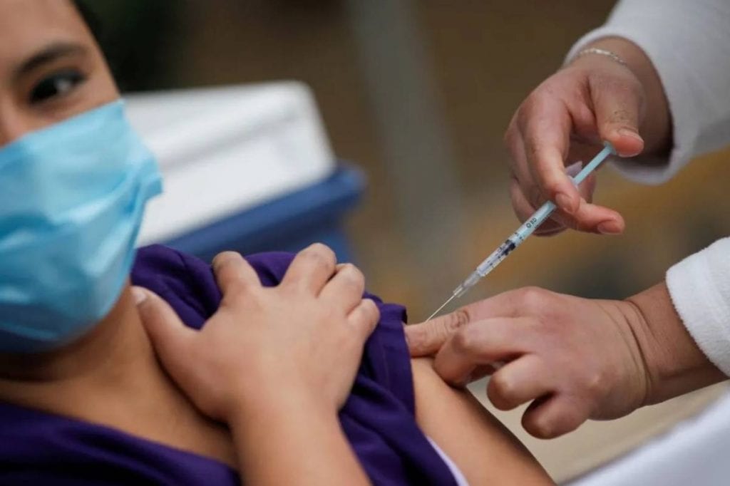 Andrés Manuel López Obrador, Presidente e México, anunció que el próximo domingo se suspenderá la vacunación contra covid-19 en todo el país, debido a las elecciones