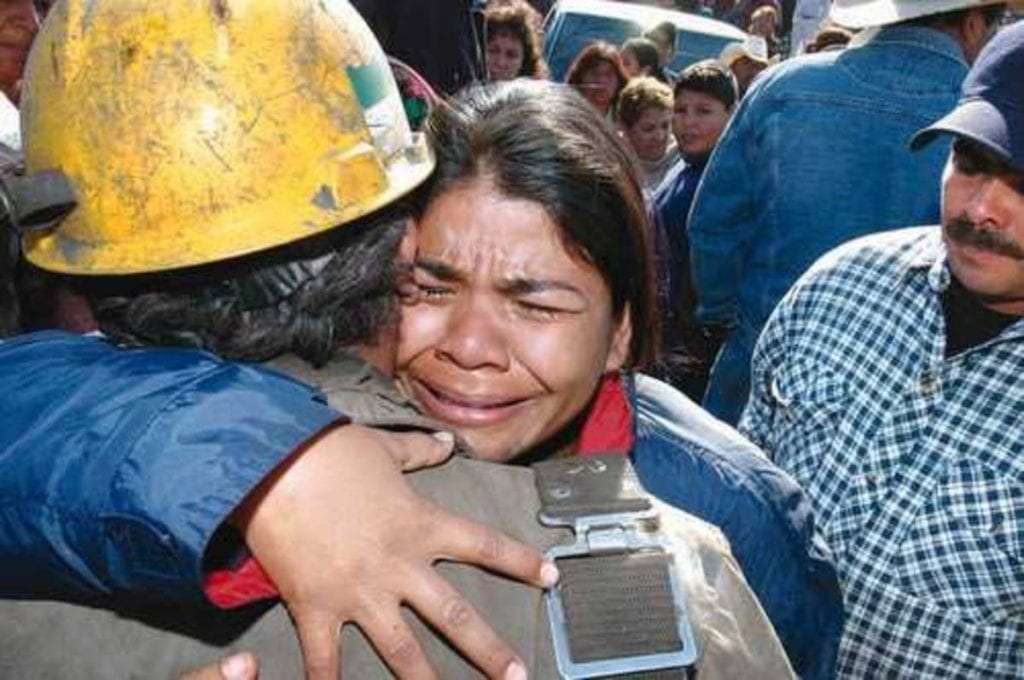 La Coordinación Nacional de Protección Civil (CNPC) de México confirmó, a través de su cuenta de Twitter, la localización del cuerpo sin vida de uno de los mineros atrapados en la mina Micarán que se localiza en el ejido Rancherías del municipio de Muzquiz en Coahuila.
