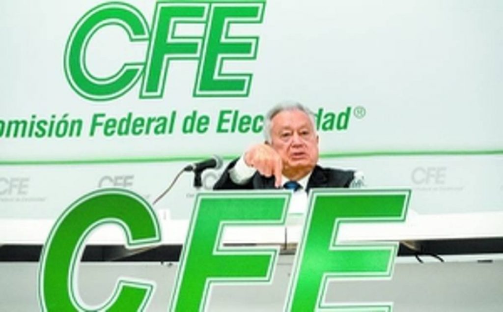 Amenaza Manuel Bartlett, director de la Comisión Federal de Electricidad (CFE), a integrantes del Consejo Coordinador Empresarial (CCE)