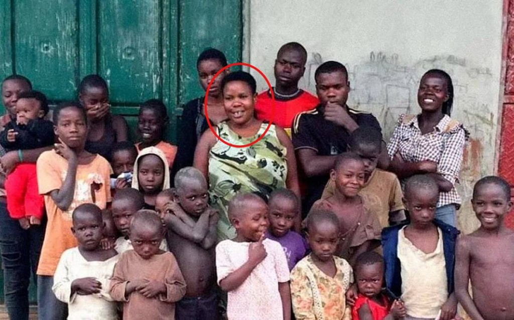 Mariam Nabatanzi es una mujer originaria de Uganda que ha llamado la atención debido a que su historia de ha vuelto viral y no es para menos, ya que a sus 40 años es madre de 45 hijos
