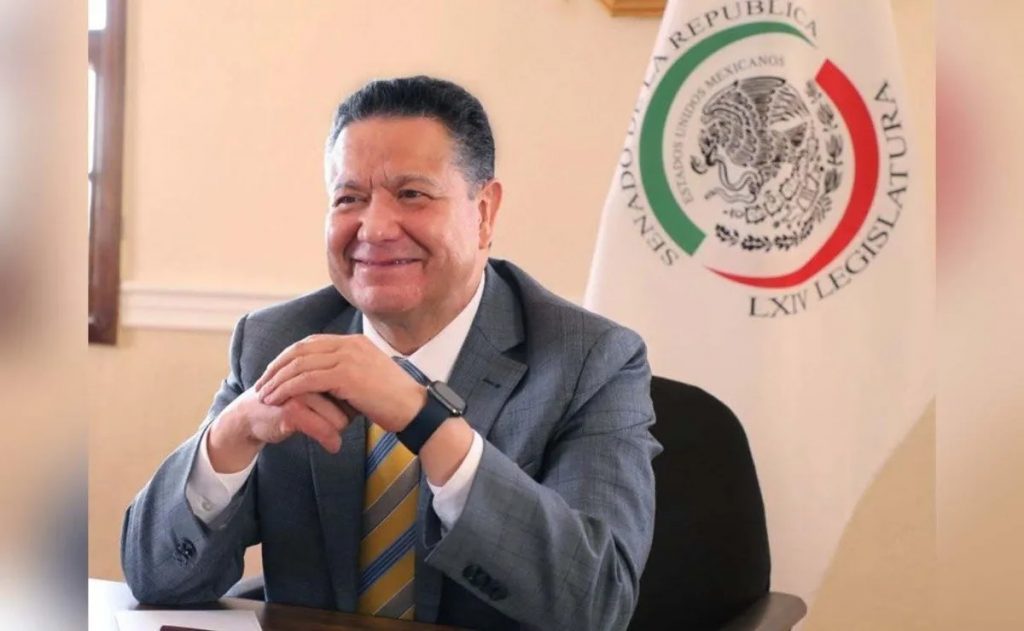 Senador Julio Menchaca.