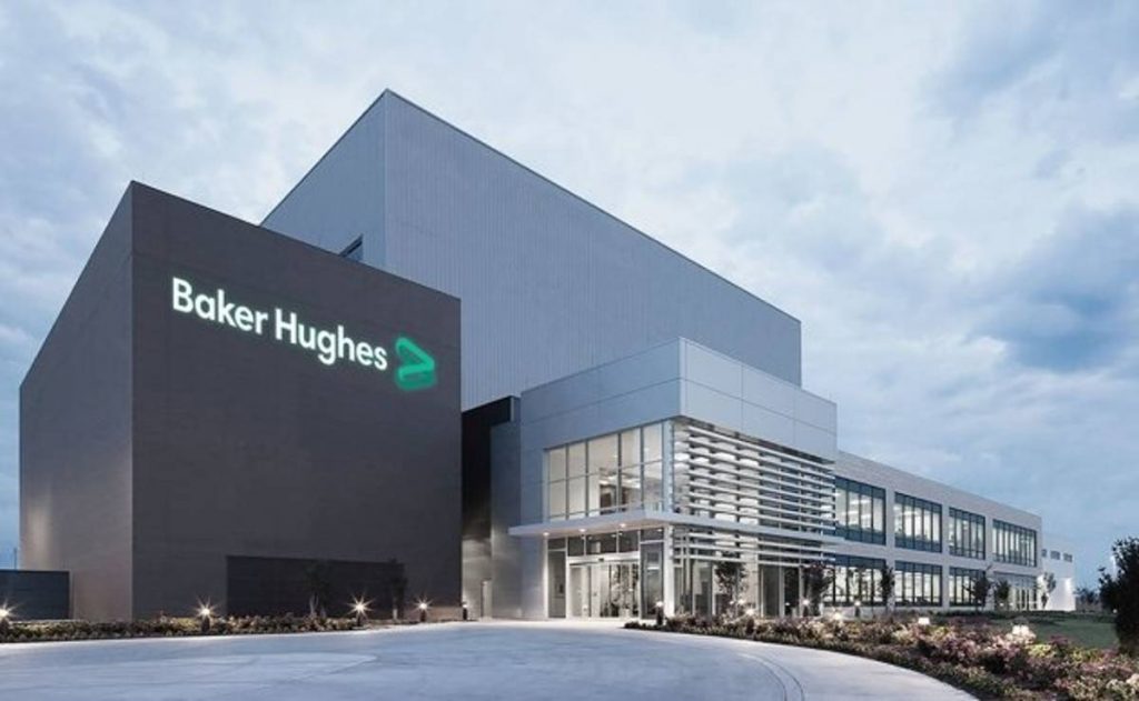 Pemex otorgó a Baker Hughes cuatro convenios de ampliación que modifican y multiplican por cinco la cifra máxima establecida originalmente en un contrato firmado en 2018.