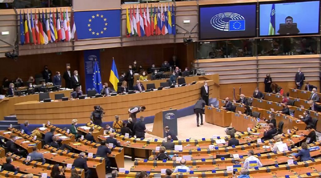 periodistas-amlo-parlamento europeo