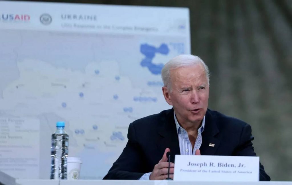Joe Biden, advirtió el sábado que el mundo debe prepararse para un "largo combate" entre "democracia y autocracia", en alusión a la invasión rusa de Ucrania