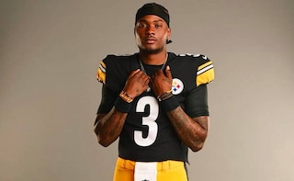 El quarteback de Pittsburgh Steelers, Dwayne Haskins, falleció tras haber sufrido un terible accidente automovilístico.