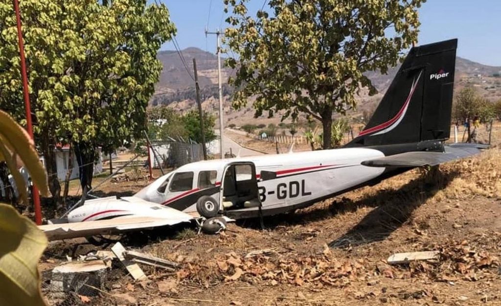 La avioneta en que viajaba Geraldine Ponce, alcaldesa de Tepic, se desplomó