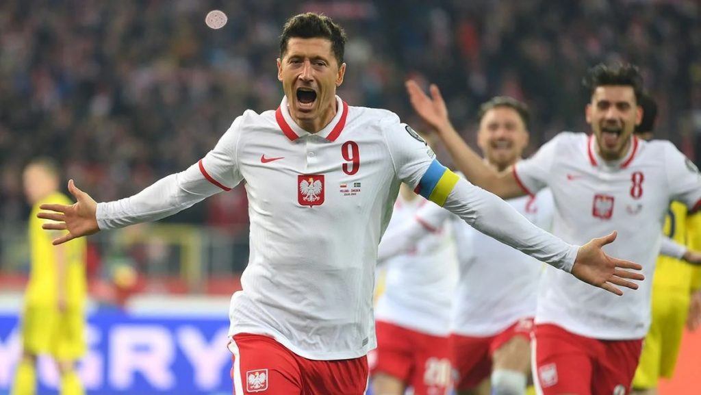 Lewandowski encabeza convocatoria de Polonia para Qatar 2022