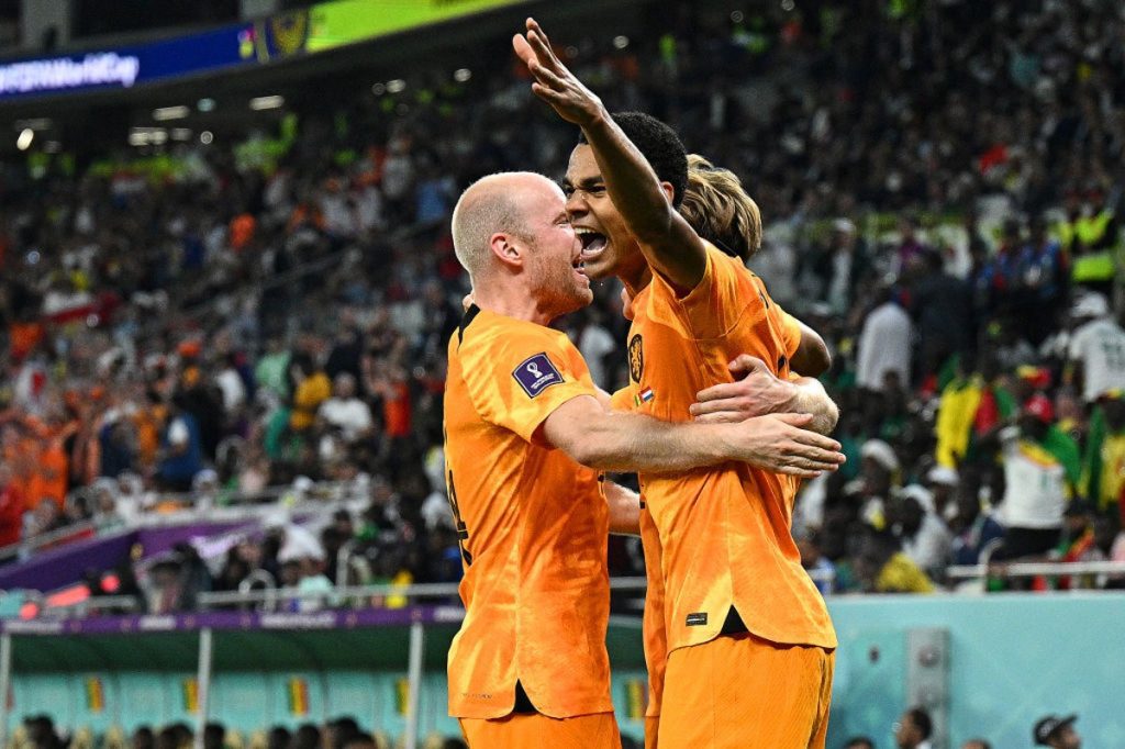 Países Bajos logra vencer 2-0 a Senegal