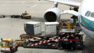 Gobierno otorga 18 días más a aerolíneas cargueras para mudarse del AICM