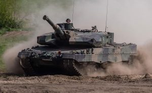 Recibirá Ucrania más de 120 tanques para luchar contra la invasión rusa