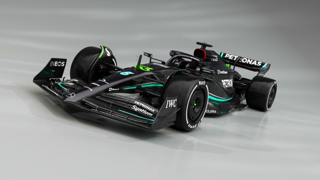 Mercedes presenta su nuevo auto W14 para la F1