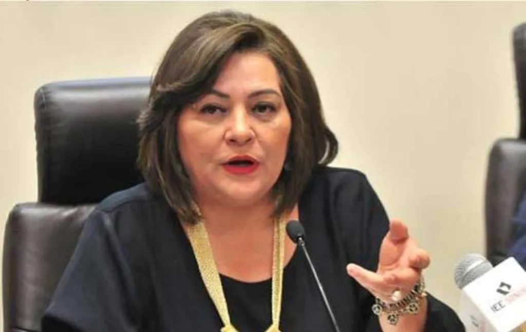 Guadalupe Taddei, familiar de funcionarios de Morena, gana por sorteo presidencia del INE