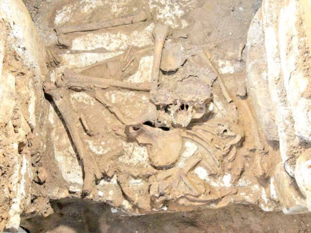 Hallan cámara funeraria en la zona arqueológica de Palenque, Chiapas