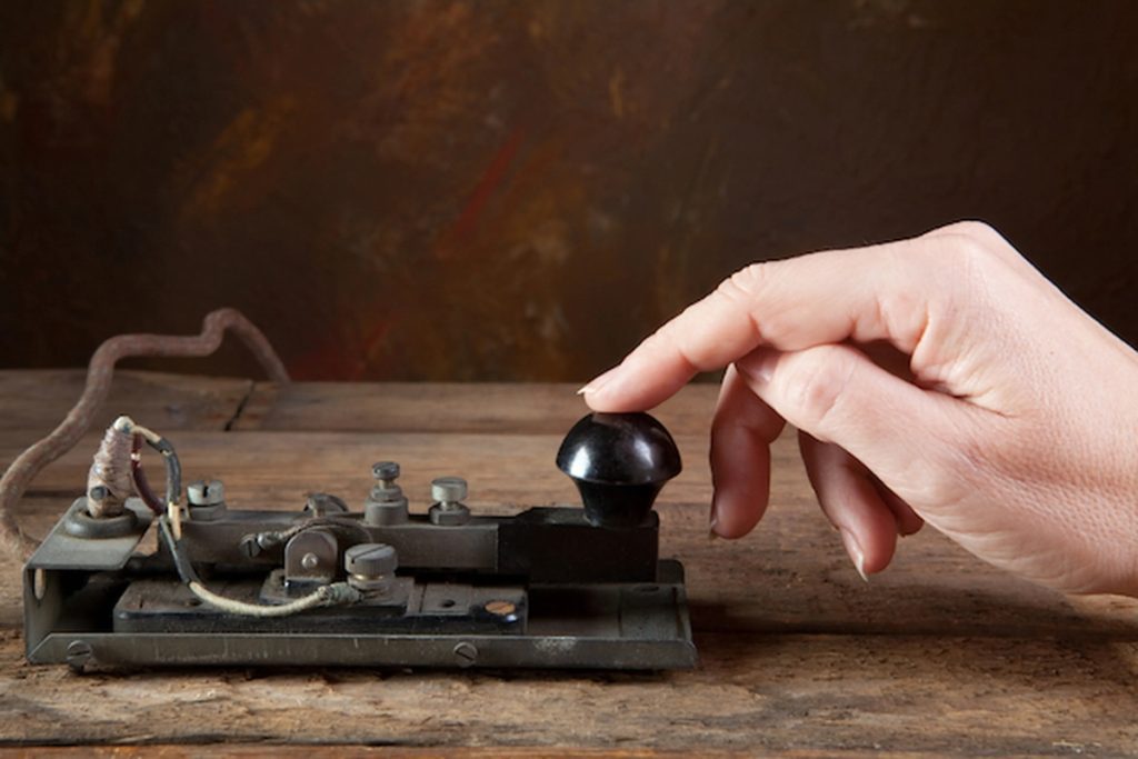 Día del Código Morse: la tecnología que revolucionó la comunicación a larga distancia