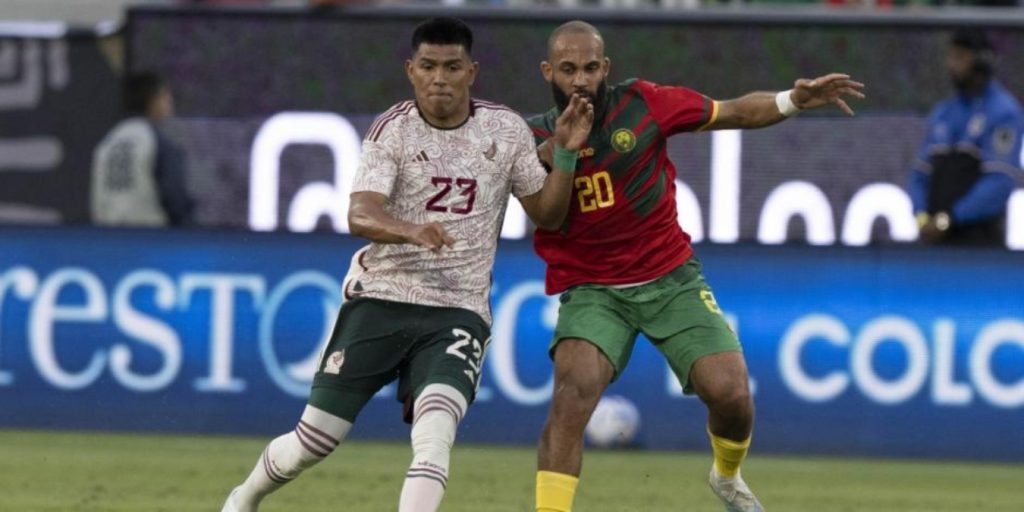 Kevin Álvarez evitó en el tiempo de compensación que México perdiera ante Camerún.
