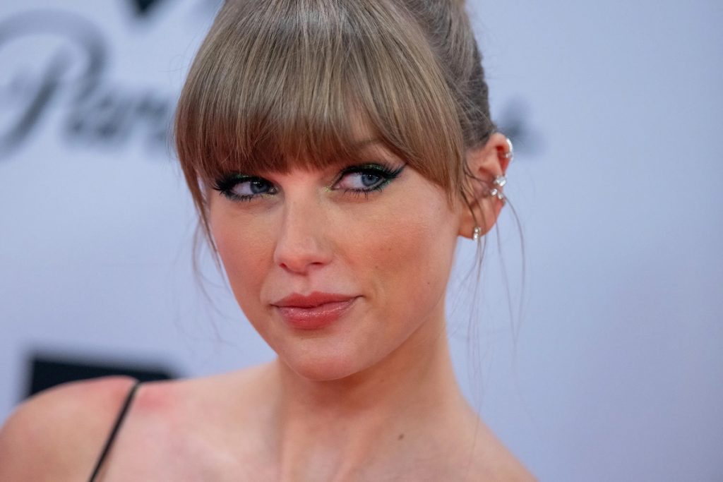 Taylor Swift: te dejamos sus 5 canciones más escuchadas (VIDEOS)