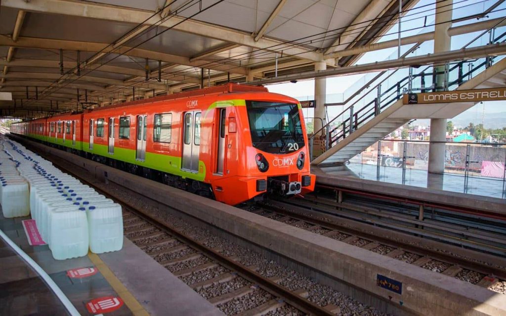 En la Línea 12 del Metro de la Ciudad de México, el Jefe de Gobierno Martí Batres encabezó la reapertura de cinco estaciones.